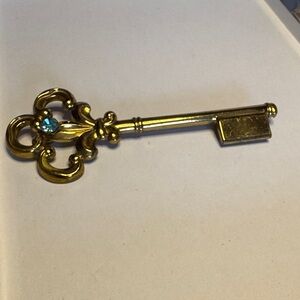 Vintage Coro Pegasus Large Skelton Key Brooch